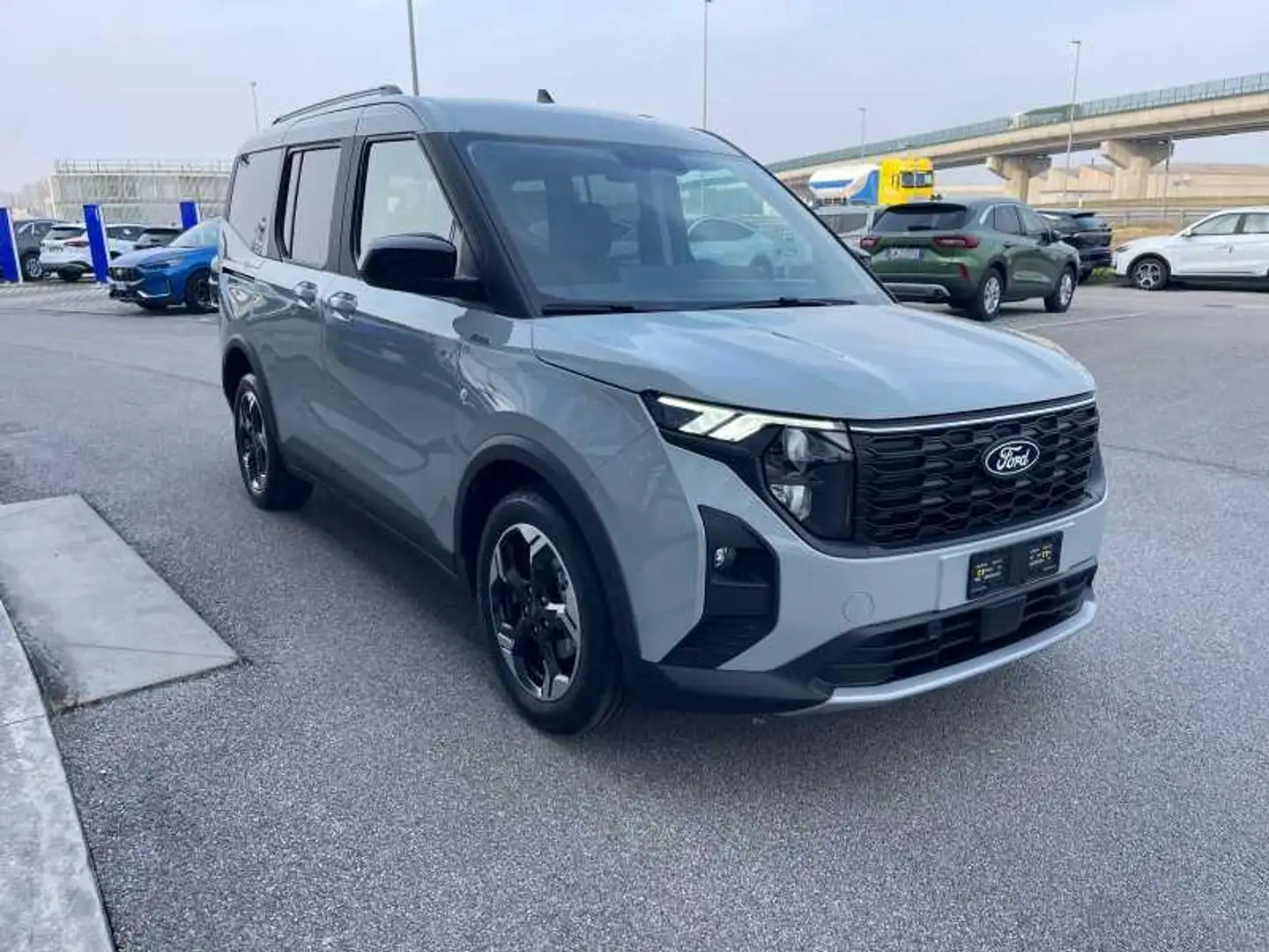 Ford Tourneo Courier ii 1.0 ecoboost 125cv active Grigio - 1