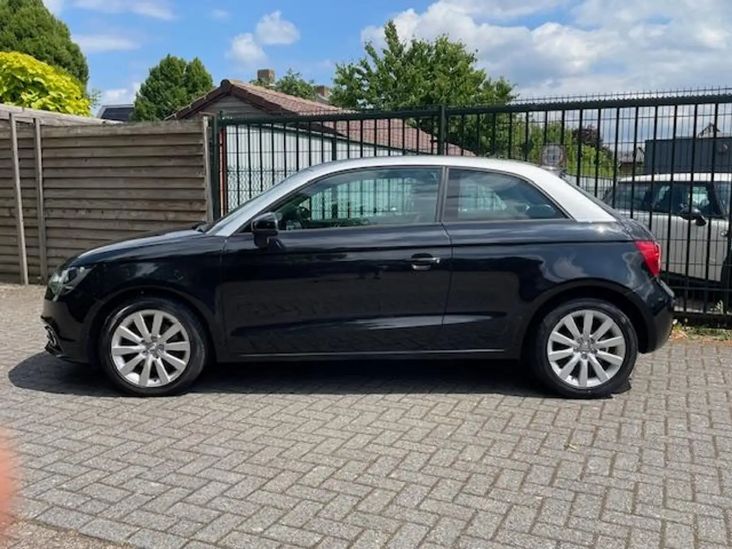 Audi A1 1.4 TFSI Attraction Pro Line Business AUTOMAAT Negro - 2
