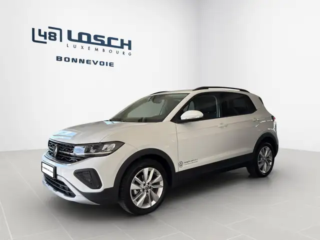Volkswagen T-Cross view 4