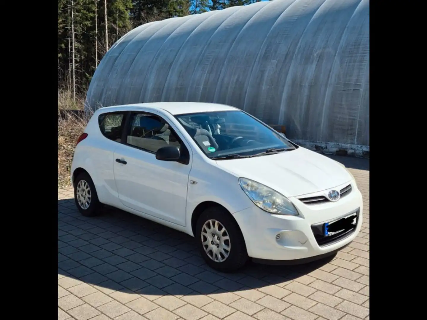 Hyundai i20 1.2 Classic Alb - 2
