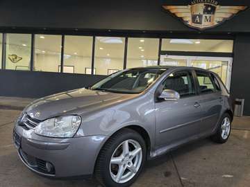 V Lim. 1.4 5-Tür Tour PDC/KLIMAAUTOMATIK