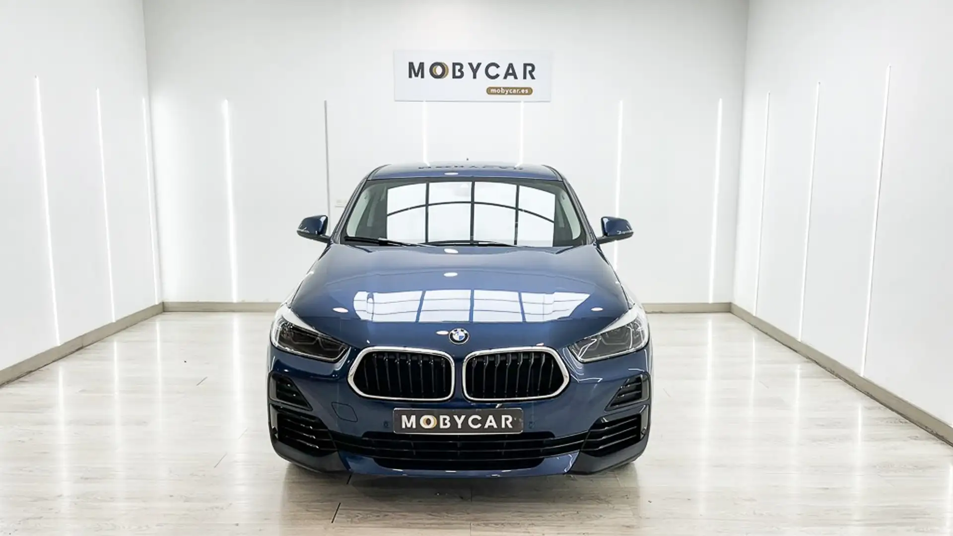 BMW X2 sDrive 18iA Albastru - 2