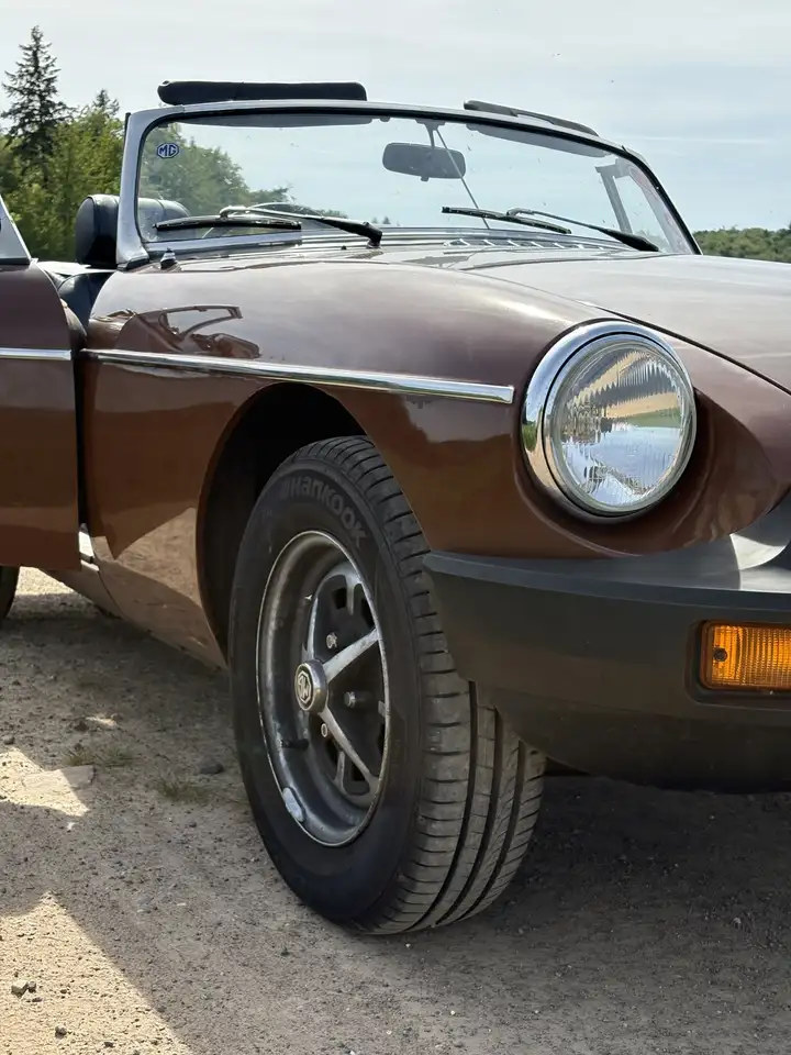 MG MGB RHD, Overdrive, Batterie & Bremsen hi neu, foto 1