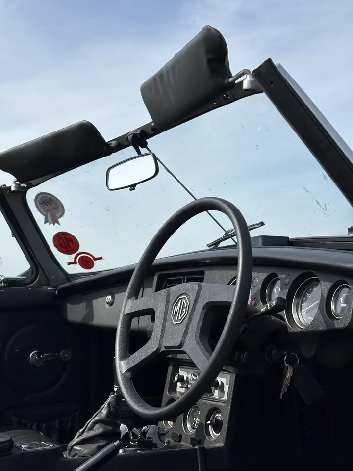 MG MGB RHD, Overdrive, Batterie & Bremsen hi neu, foto 4