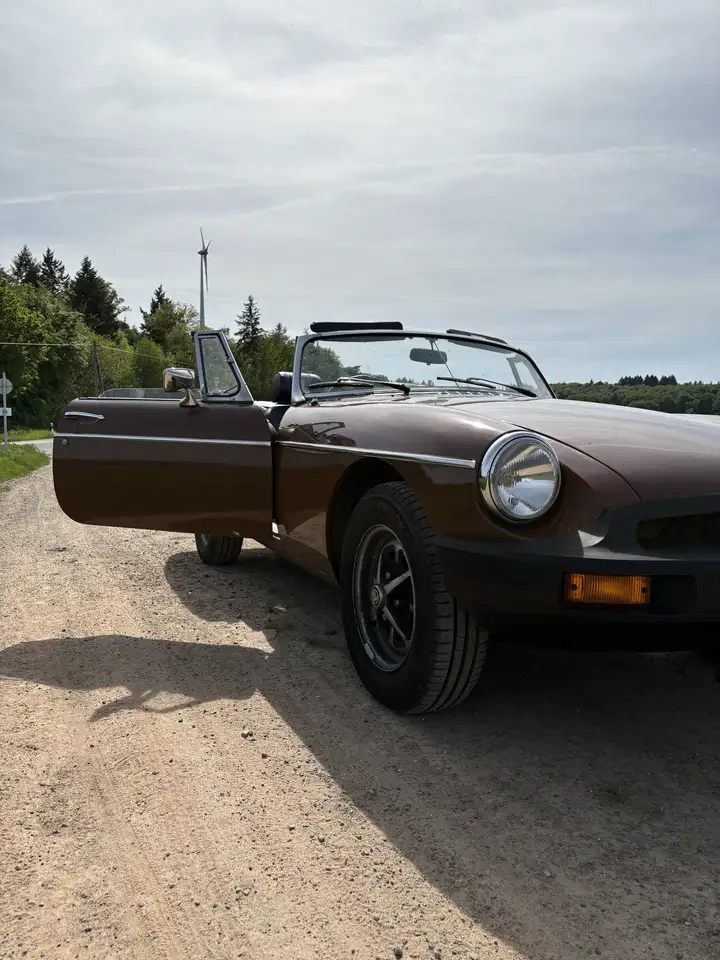 MG MGB RHD, Overdrive, Batterie & Bremsen hi neu, foto 2