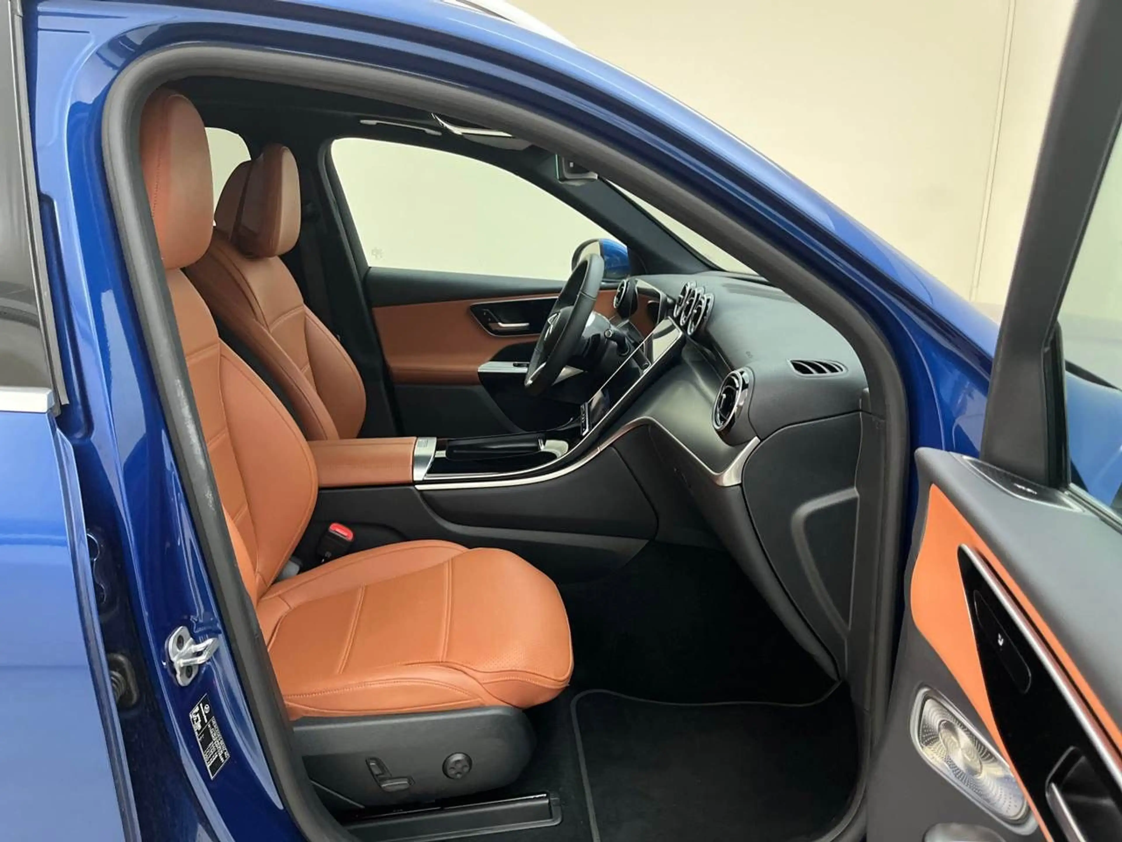 Mercedes-Benz GLC 220 d  NewModel Burmest*Pano*Distro*Kamera*L — photo 9