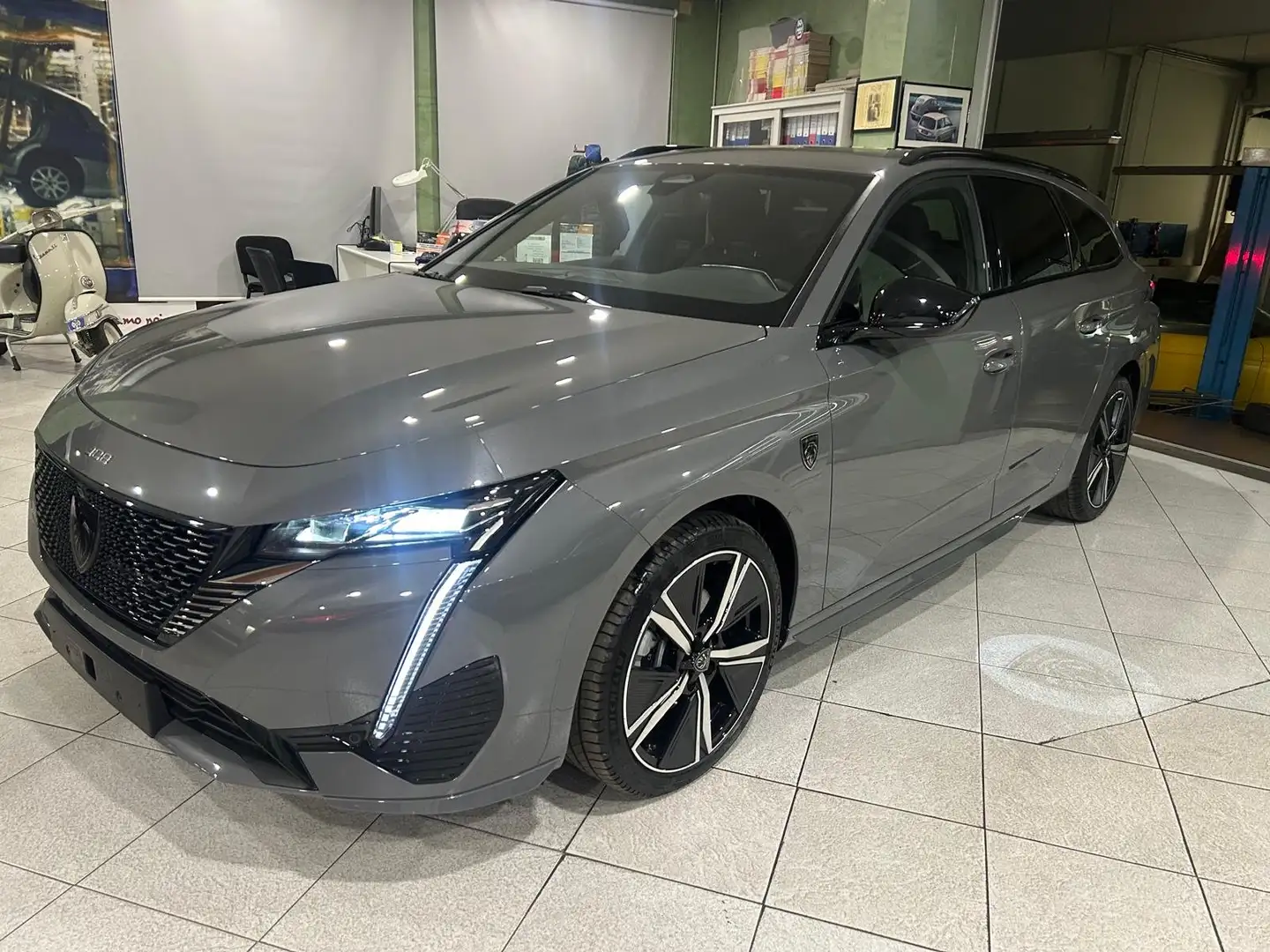 Peugeot 308 308 SW 1.5 bluehdi GT Pack s Grigio - 1