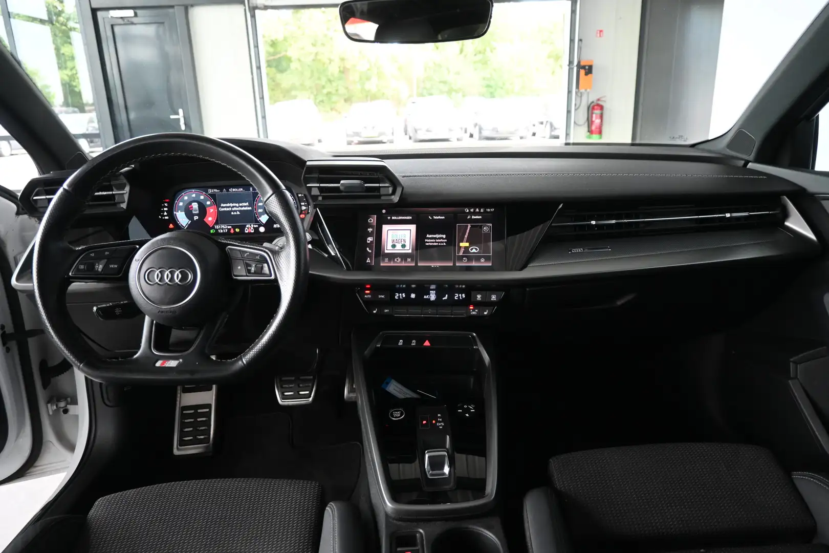 Audi A3 Limousine 30 TFSI Automaat 3x S-Line Panoramadak S Blanc - 2