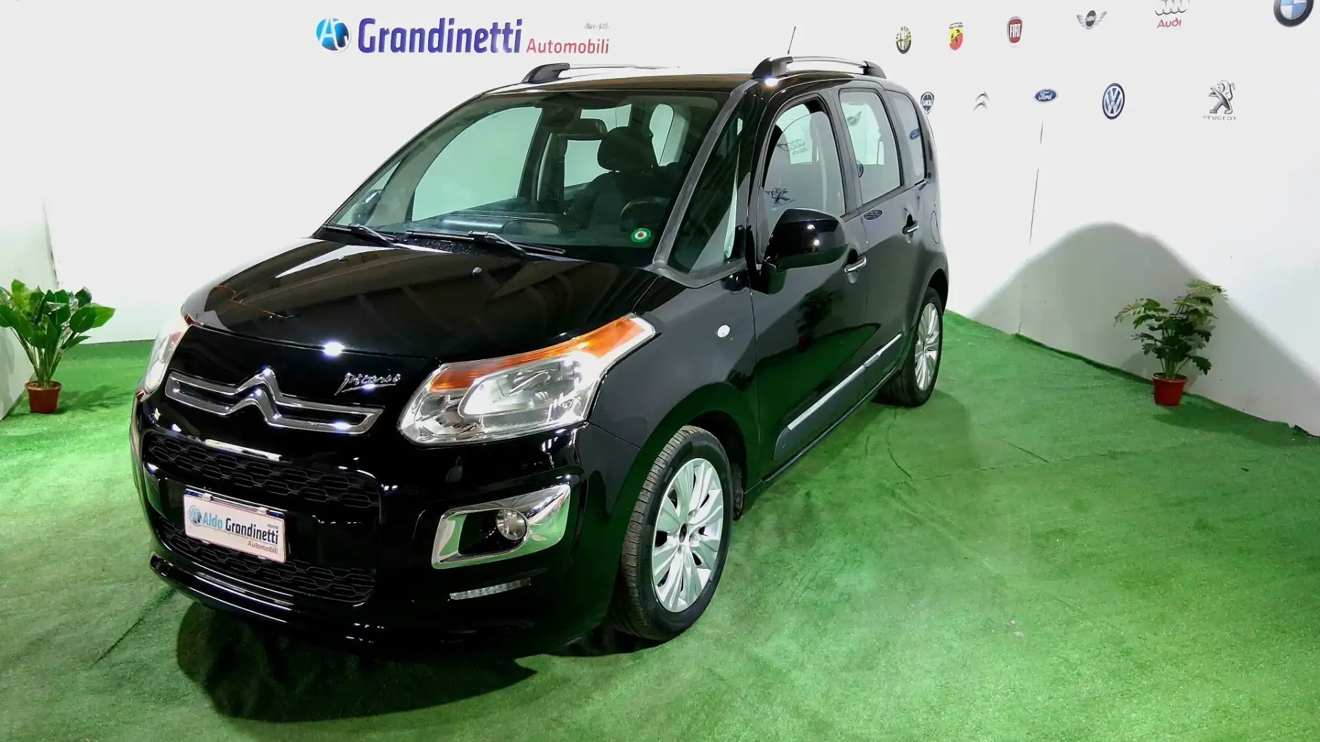 Citroen C3 Picasso C3 Picasso 1.6 e-HDi 90 airdream CMP6 Exclusive Zwart - 1