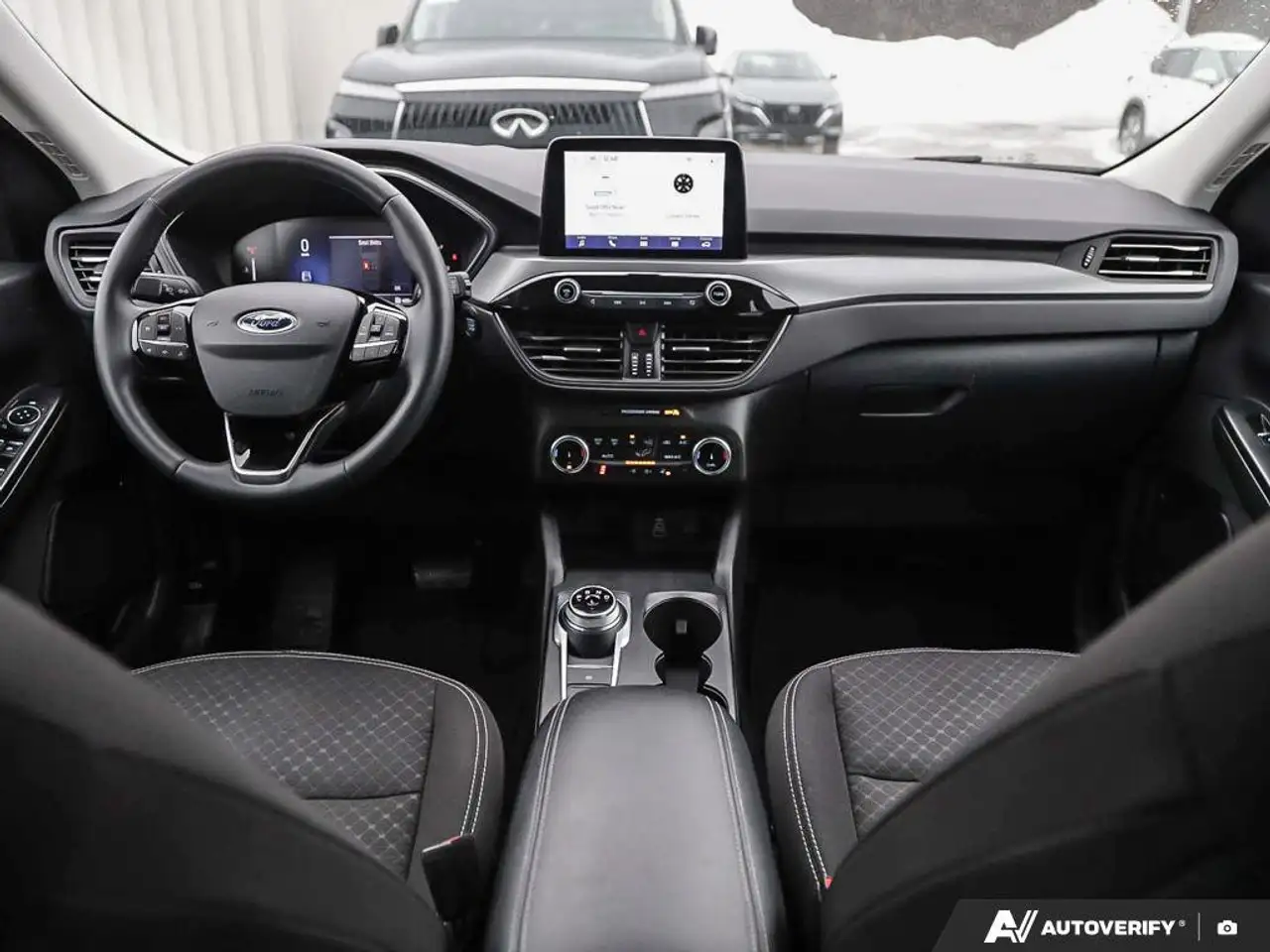 Ford Escape снимка Ford Escape