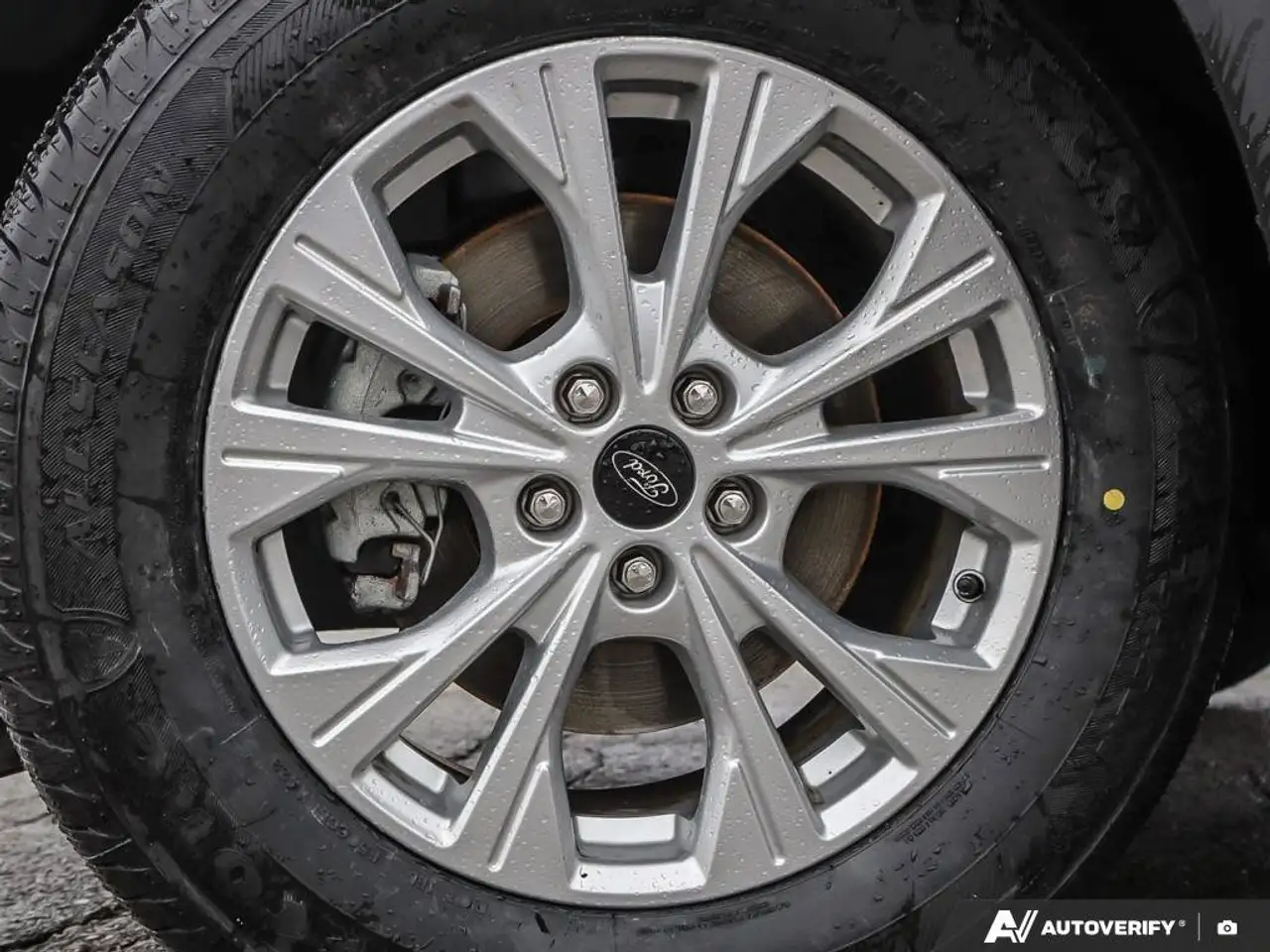 Ford Escape снимка Ford Escape