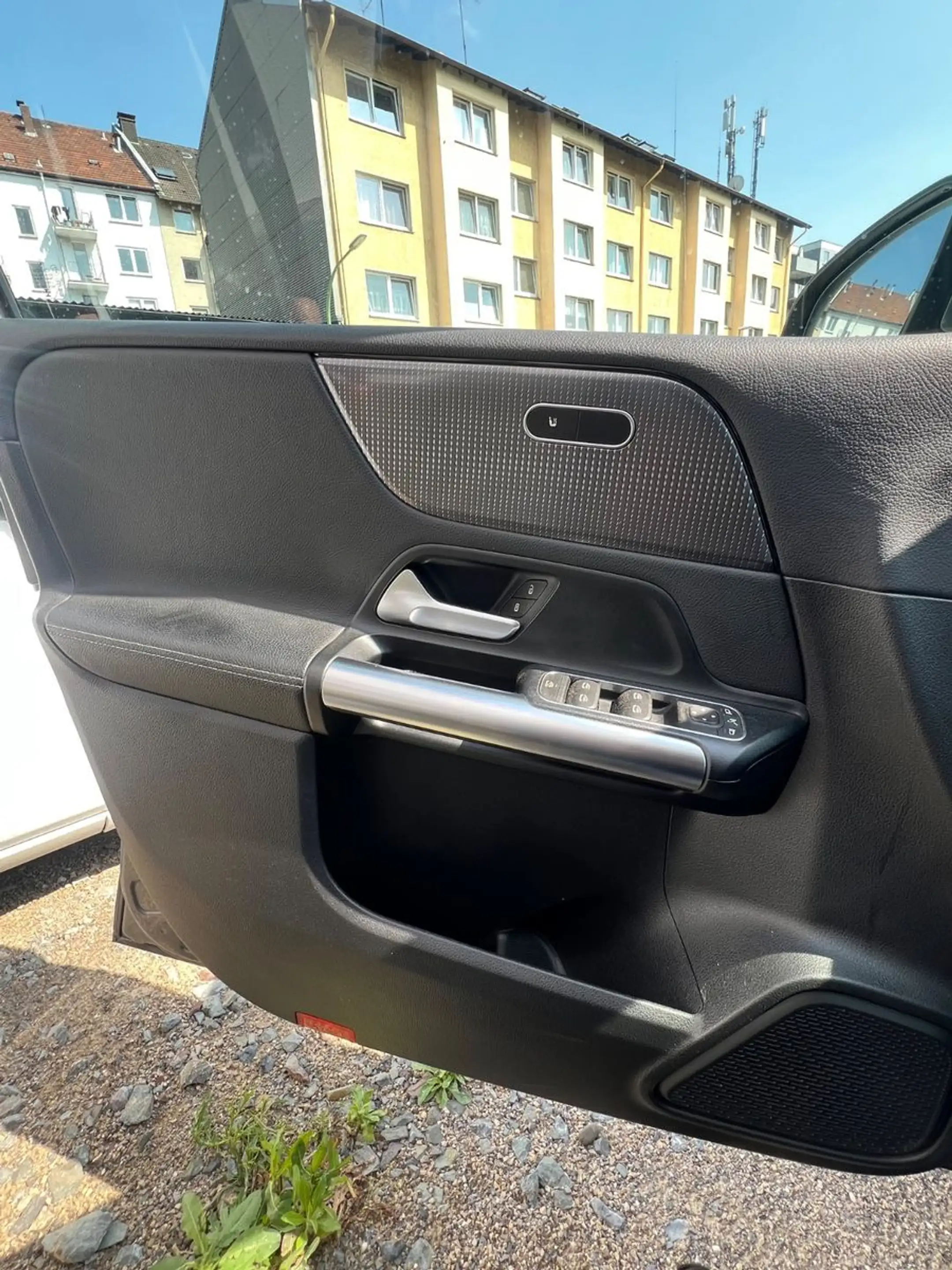 Mercedes-Benz B 180 B B 180 d — photo 15