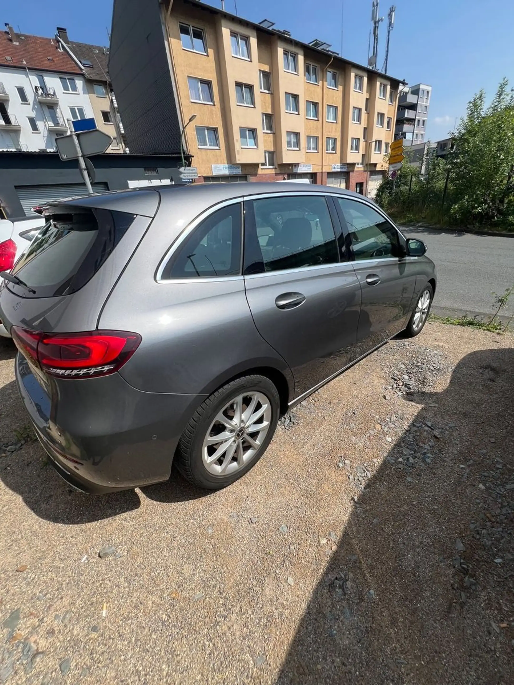 Mercedes-Benz B 180 B B 180 d — photo 3