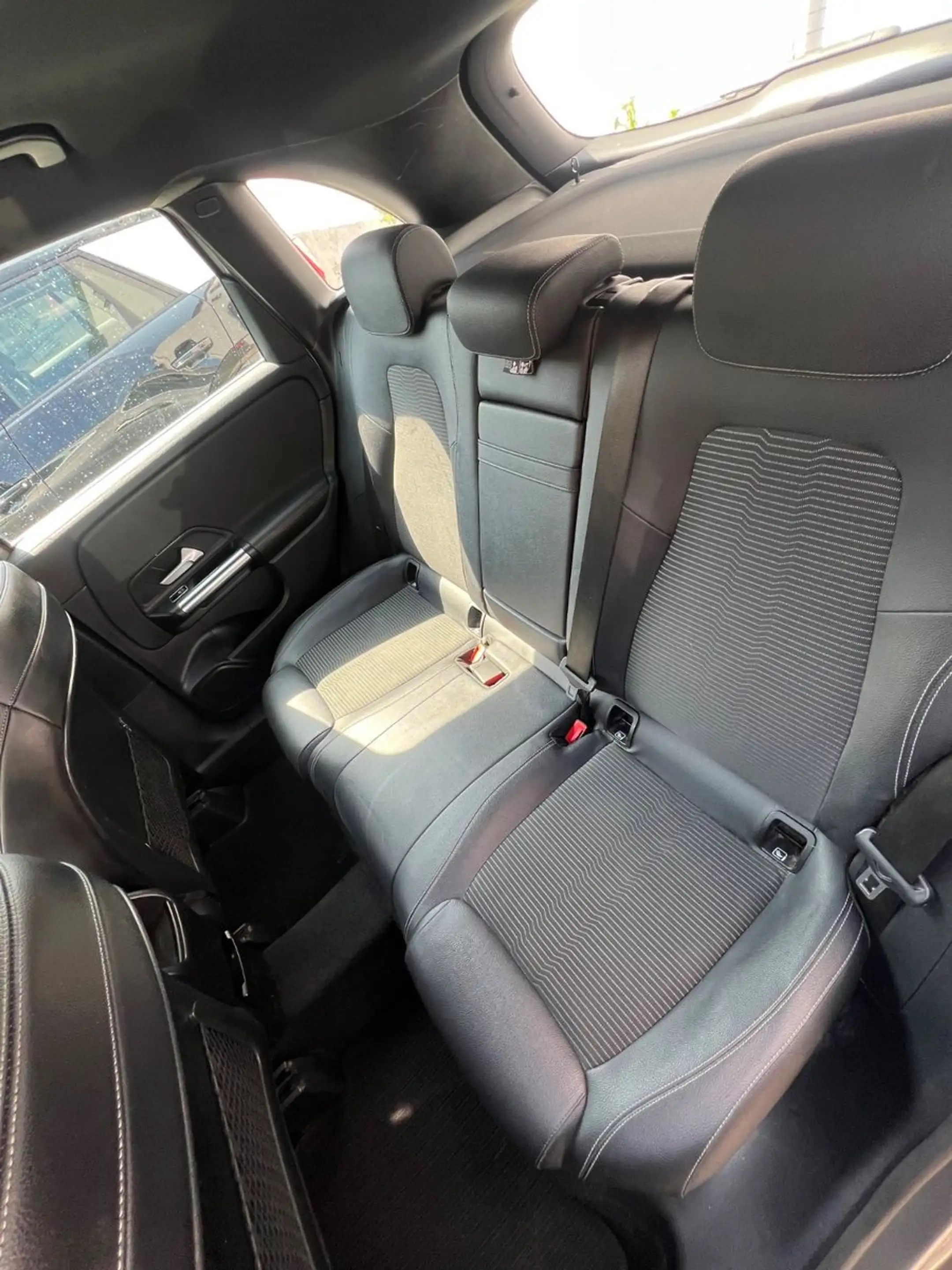 Mercedes-Benz B 180 B B 180 d — photo 14