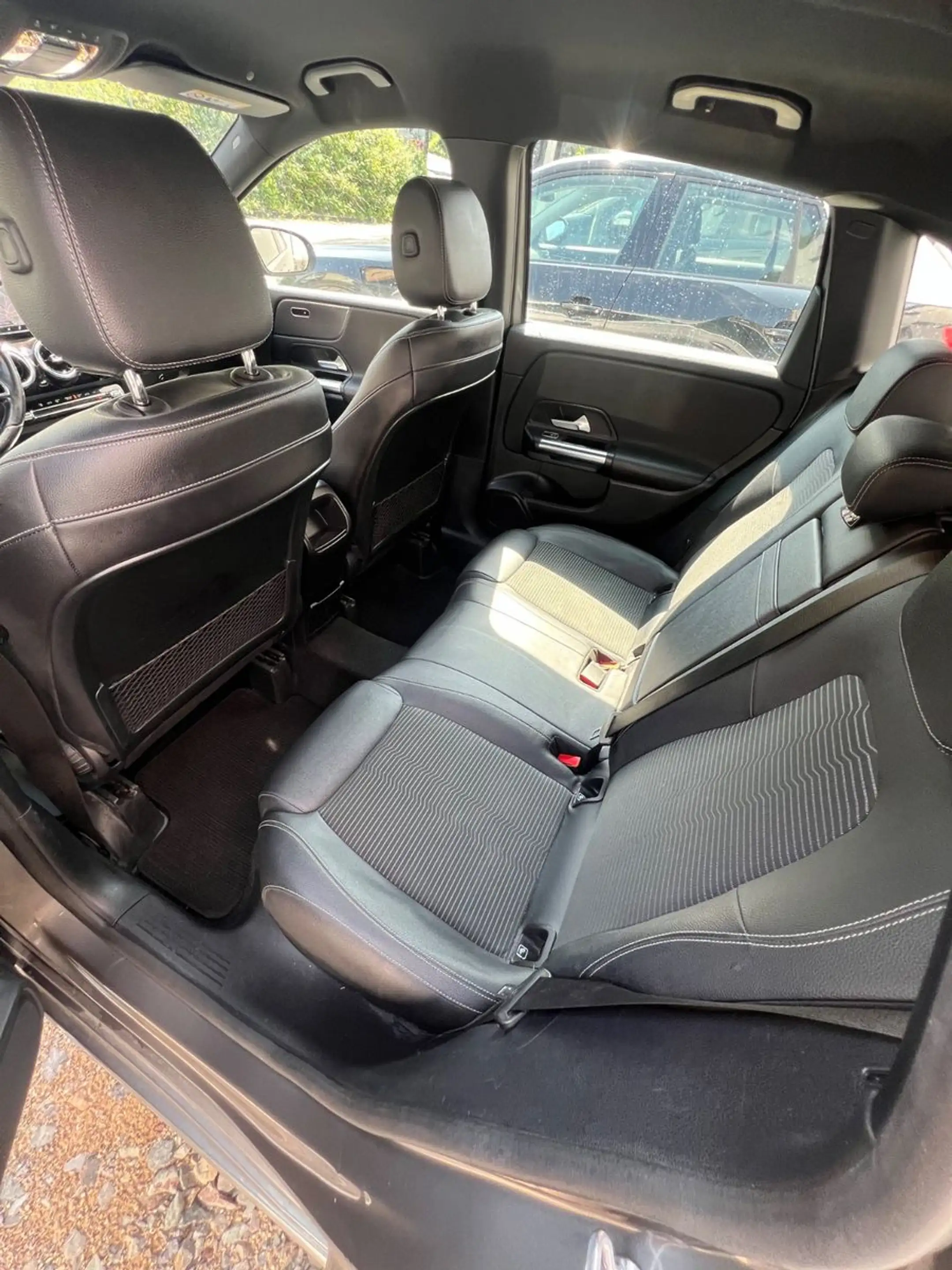 Mercedes-Benz B 180 B B 180 d — photo 13