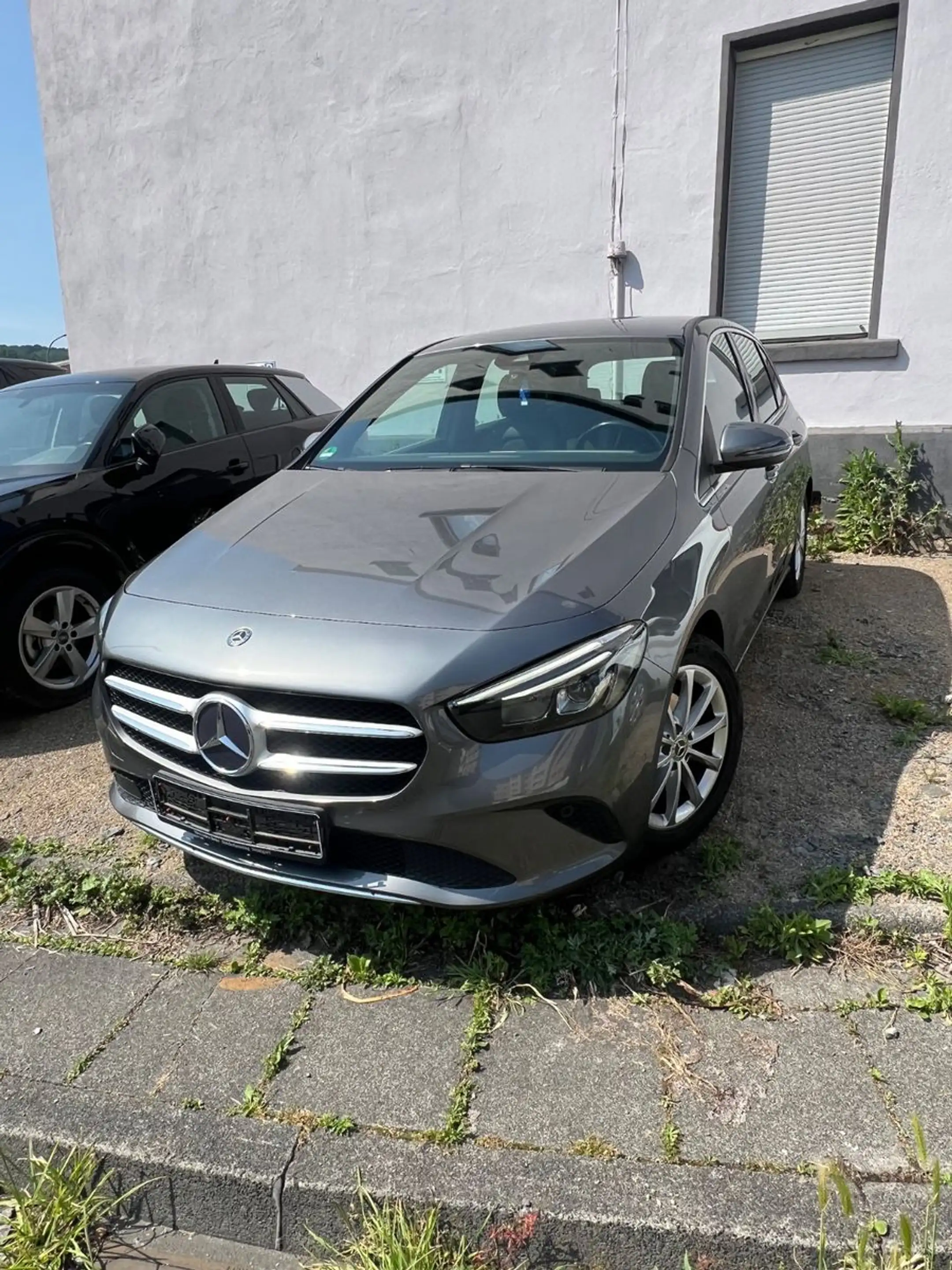 Mercedes-Benz B 180 B B 180 d
