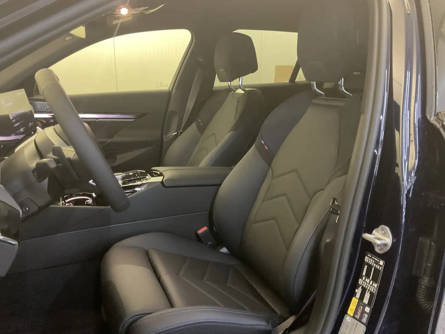 BMW i5 xDrive40 Blau - 2