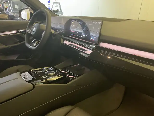 BMW i5 xDrive40 Ansicht 12