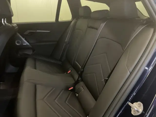 BMW i5 xDrive40 Ansicht 8