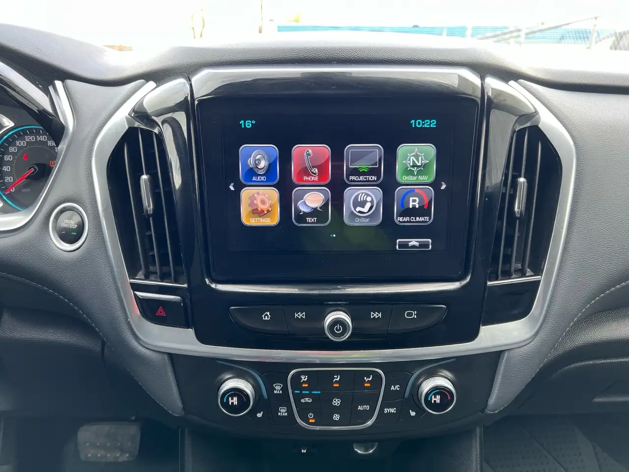 Chevrolet Traverse снимка Chevrolet Traverse