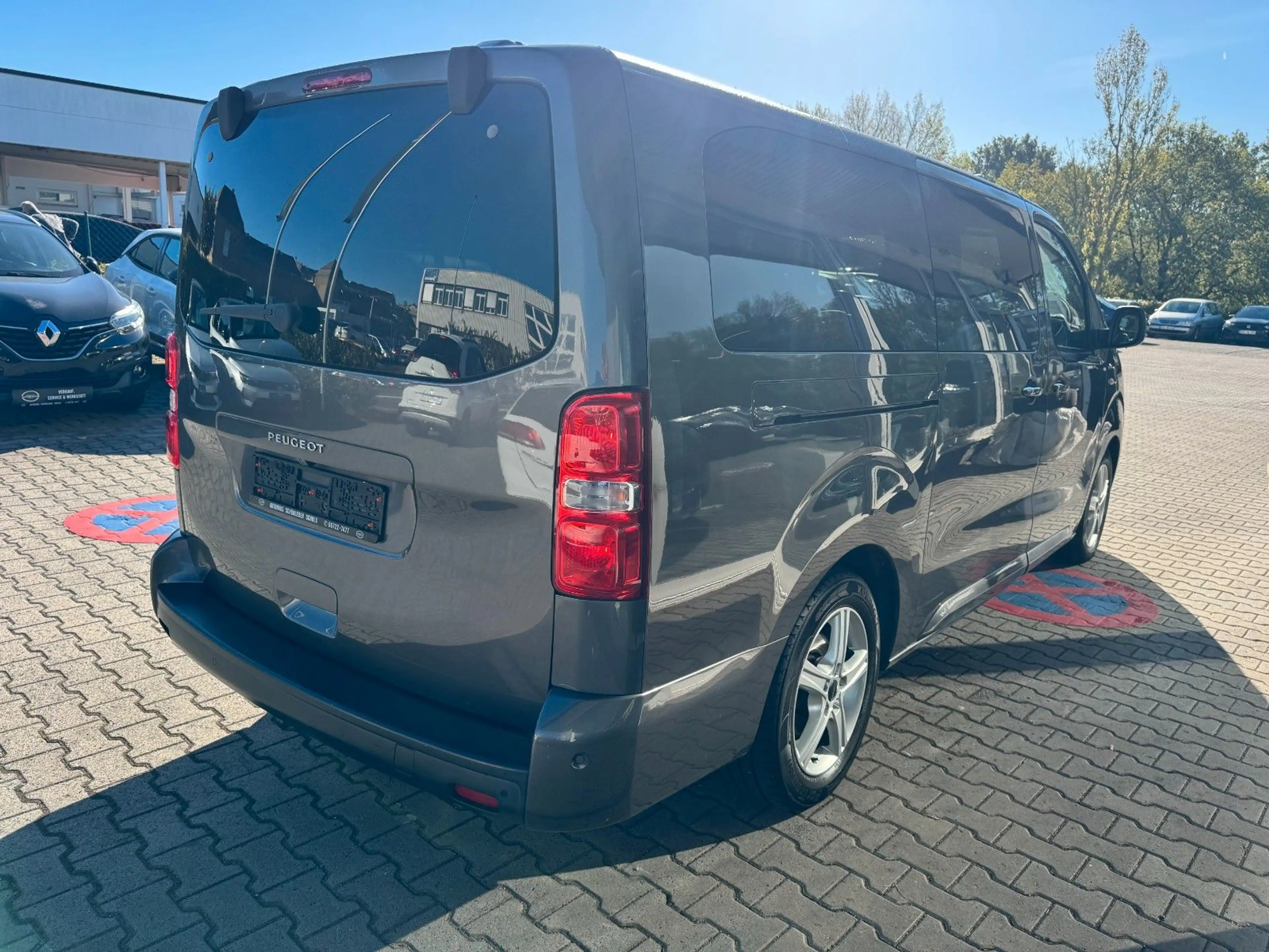 Peugeot Traveller BlueHDi 180 S&S L3 *7-SITZER*ACC*RFK* — photo 11