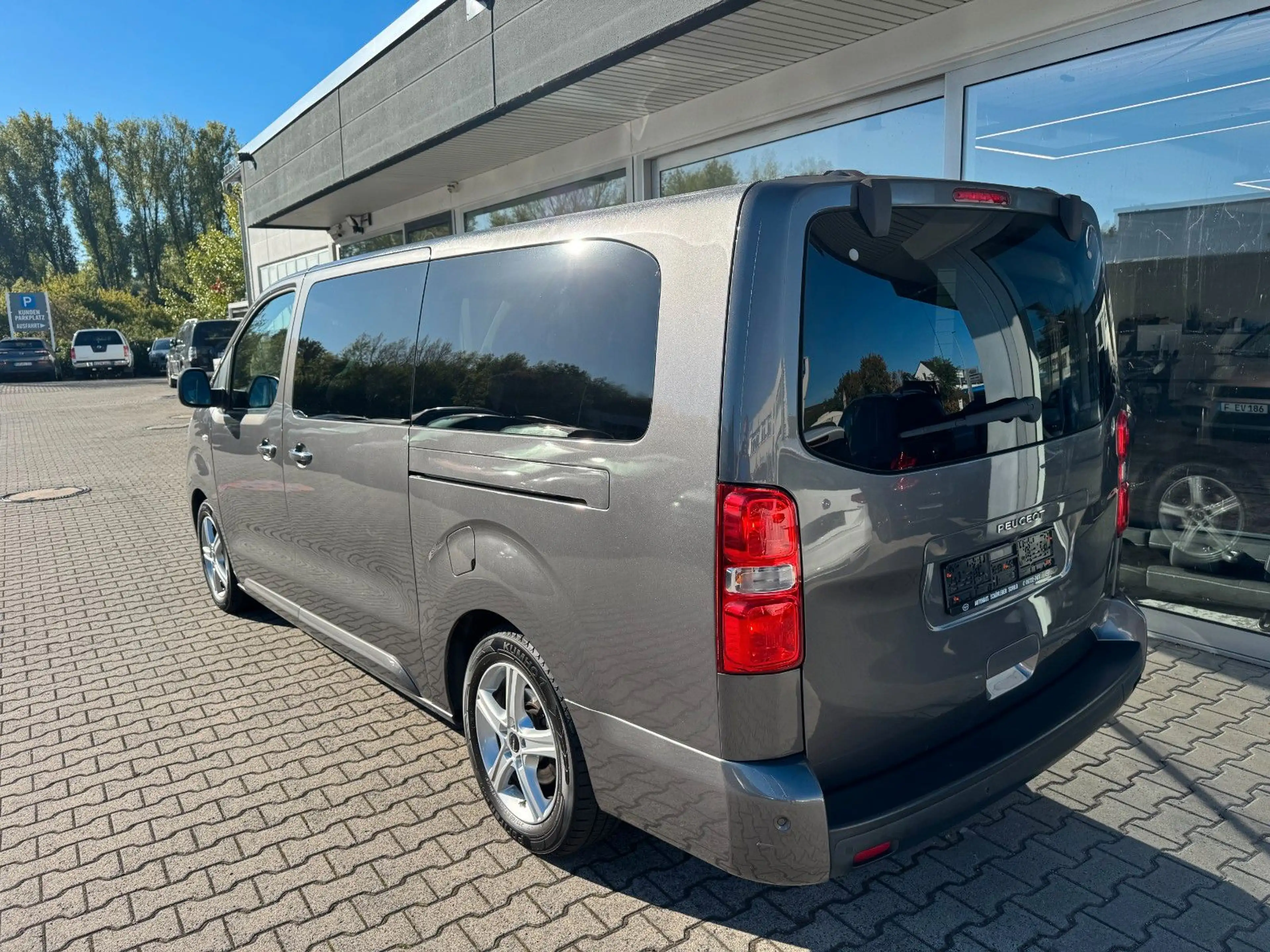 Peugeot Traveller BlueHDi 180 S&S L3 *7-SITZER*ACC*RFK* — photo 9