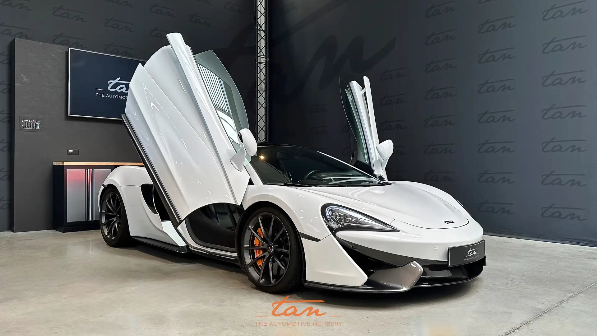 McLaren 570GT 3.8 Bi-Turbo V8 MSO + Sport Pack + Stealth Pack Blanc - 1