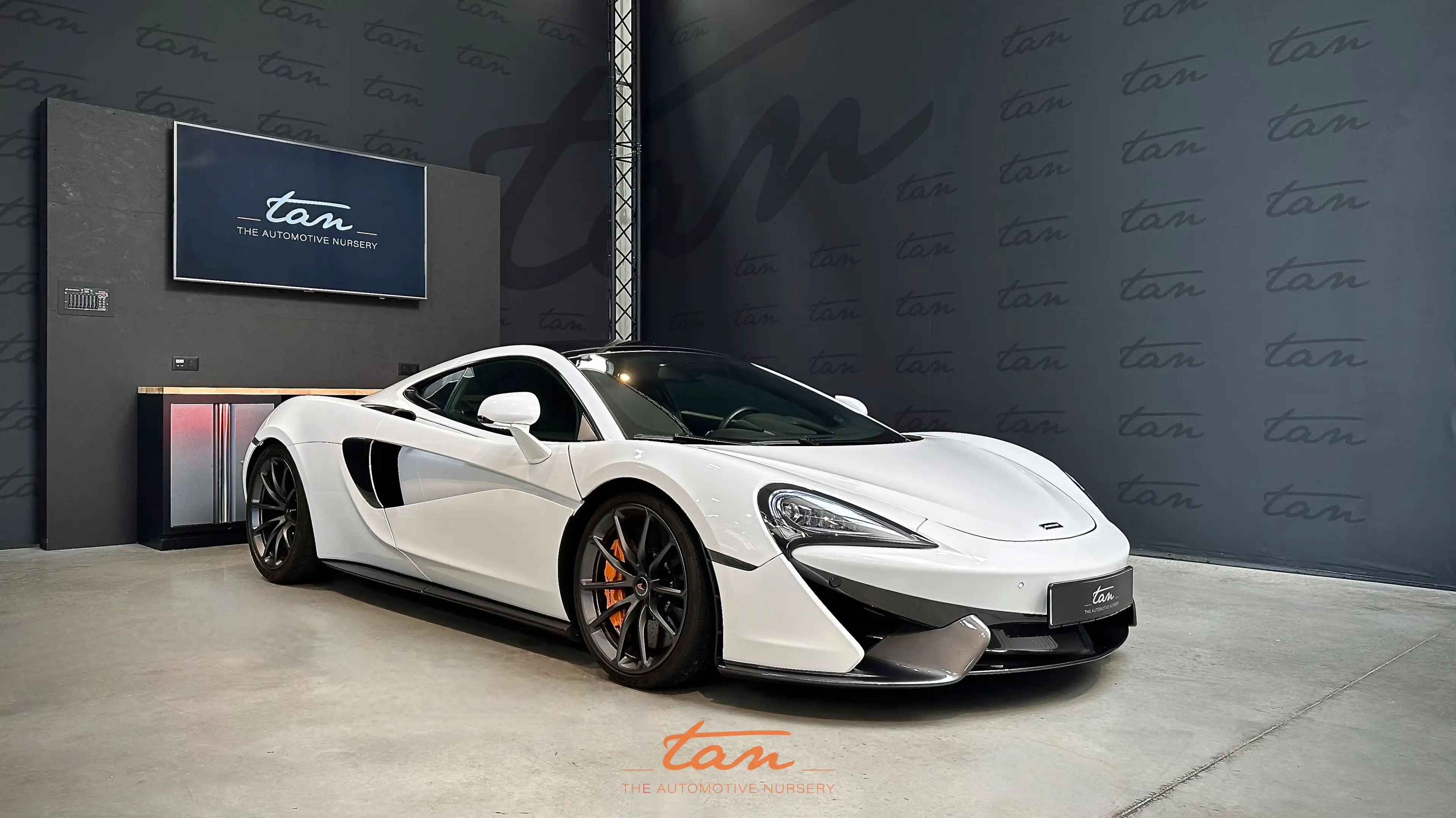 McLaren 570GT 3.8 Bi-Turbo V8 MSO + Sport Pack + Stealth Pack — photo 2