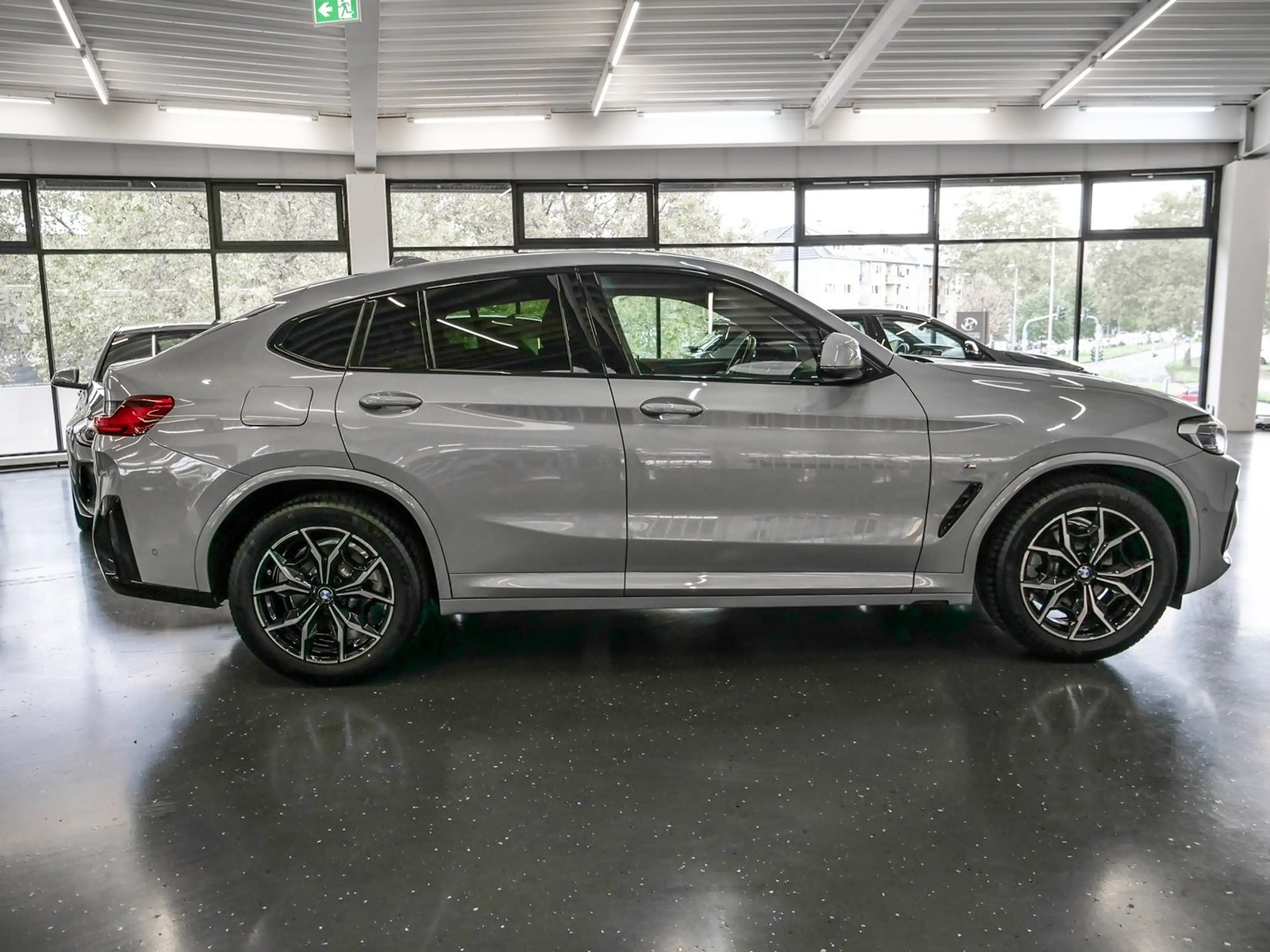 BMW X4 xDrive20i M-Sport Aut Nav HuD Laser Drive+Park — photo 4