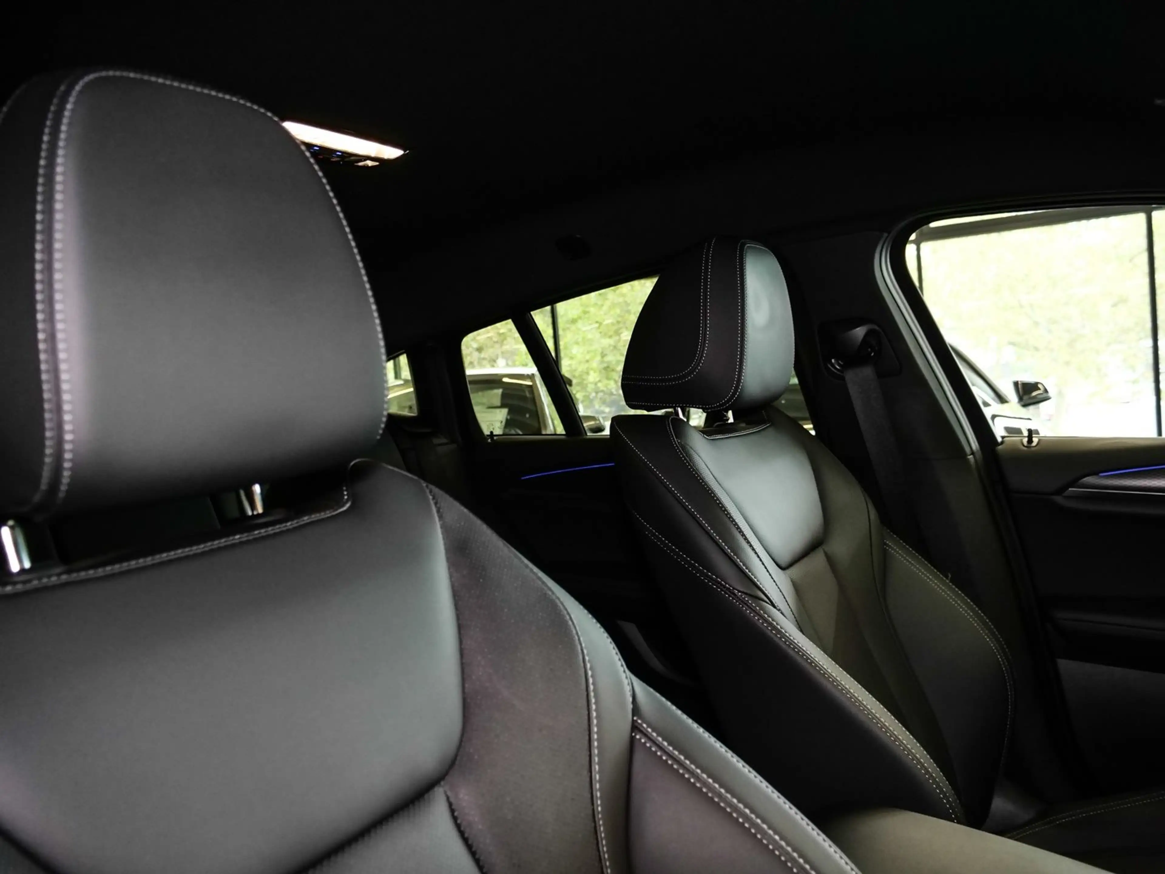 BMW X4 xDrive20i M-Sport Aut Nav HuD Laser Drive+Park — photo 17
