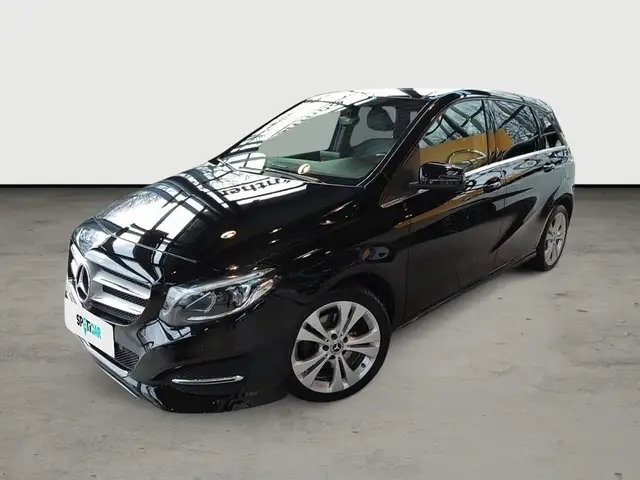 Mercedes-Benz B 200 Urban Style Edition DCT Pano, Navi