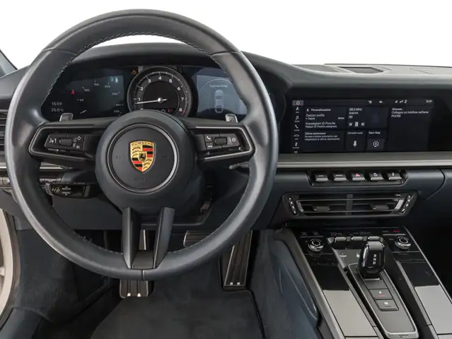 Porsche 911 view 13