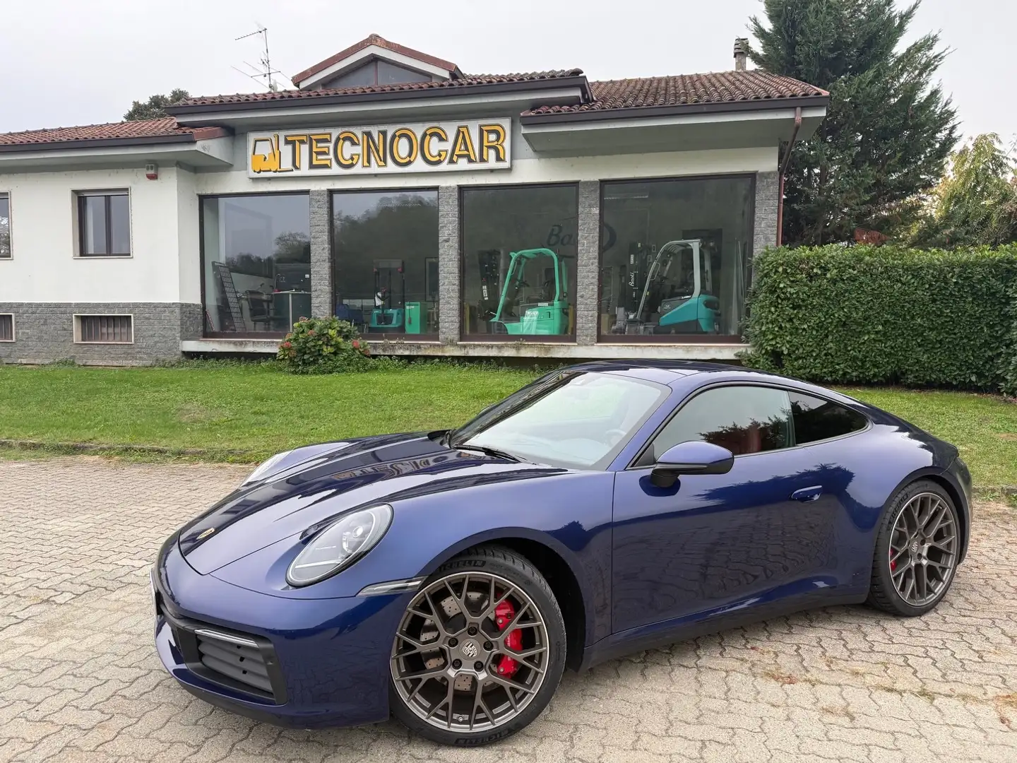 Porsche 992 4S - 1