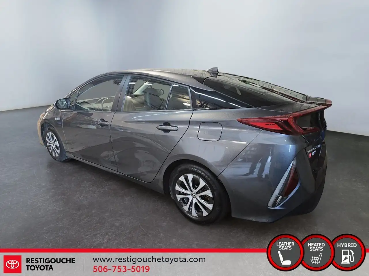 Toyota Prius Prime снимка Toyota Prius Prime