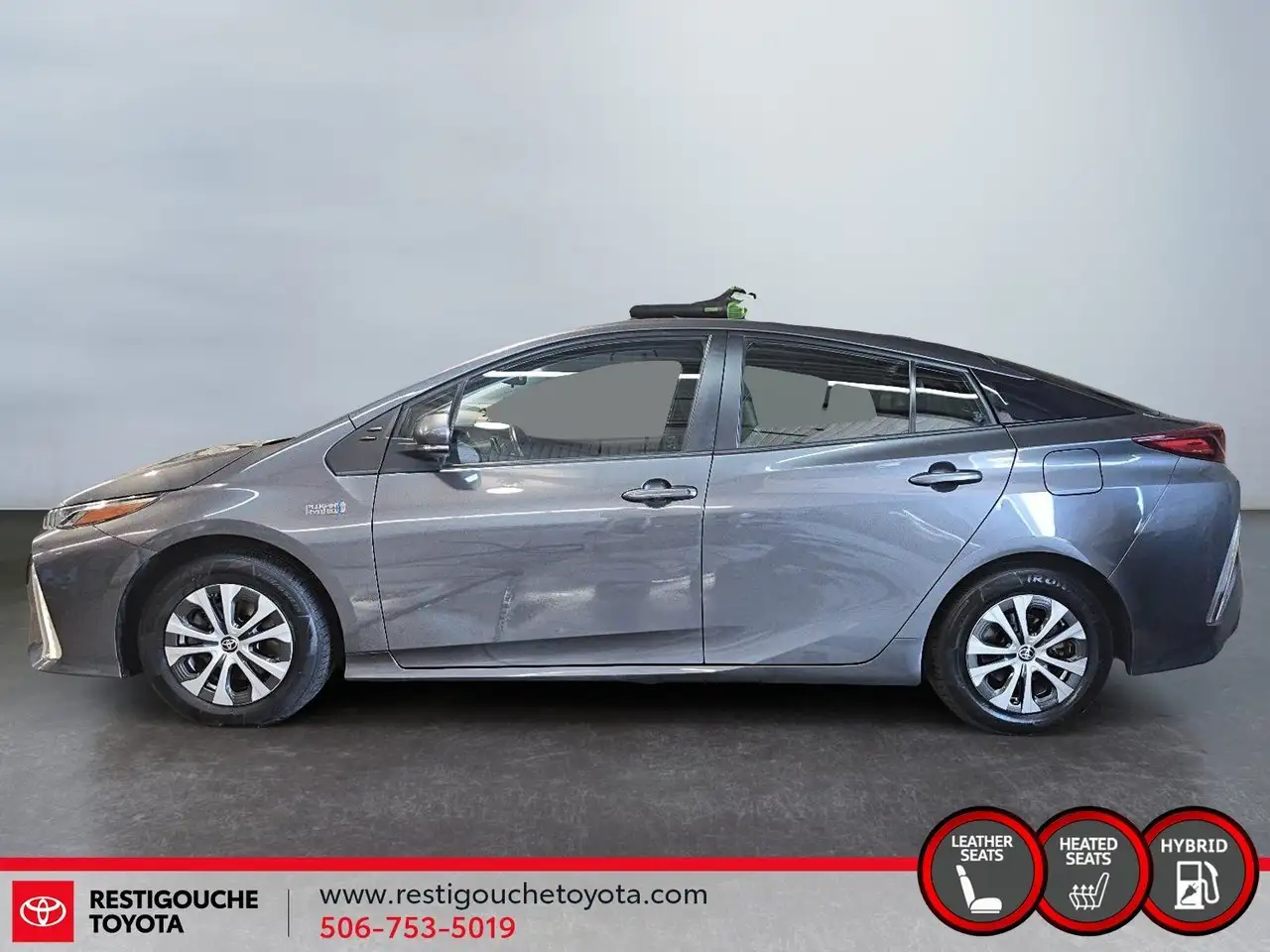 Toyota Prius Prime снимка Toyota Prius Prime