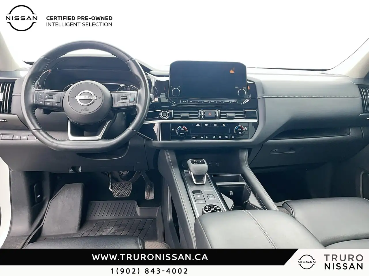 Nissan Pathfinder снимка Nissan Pathfinder