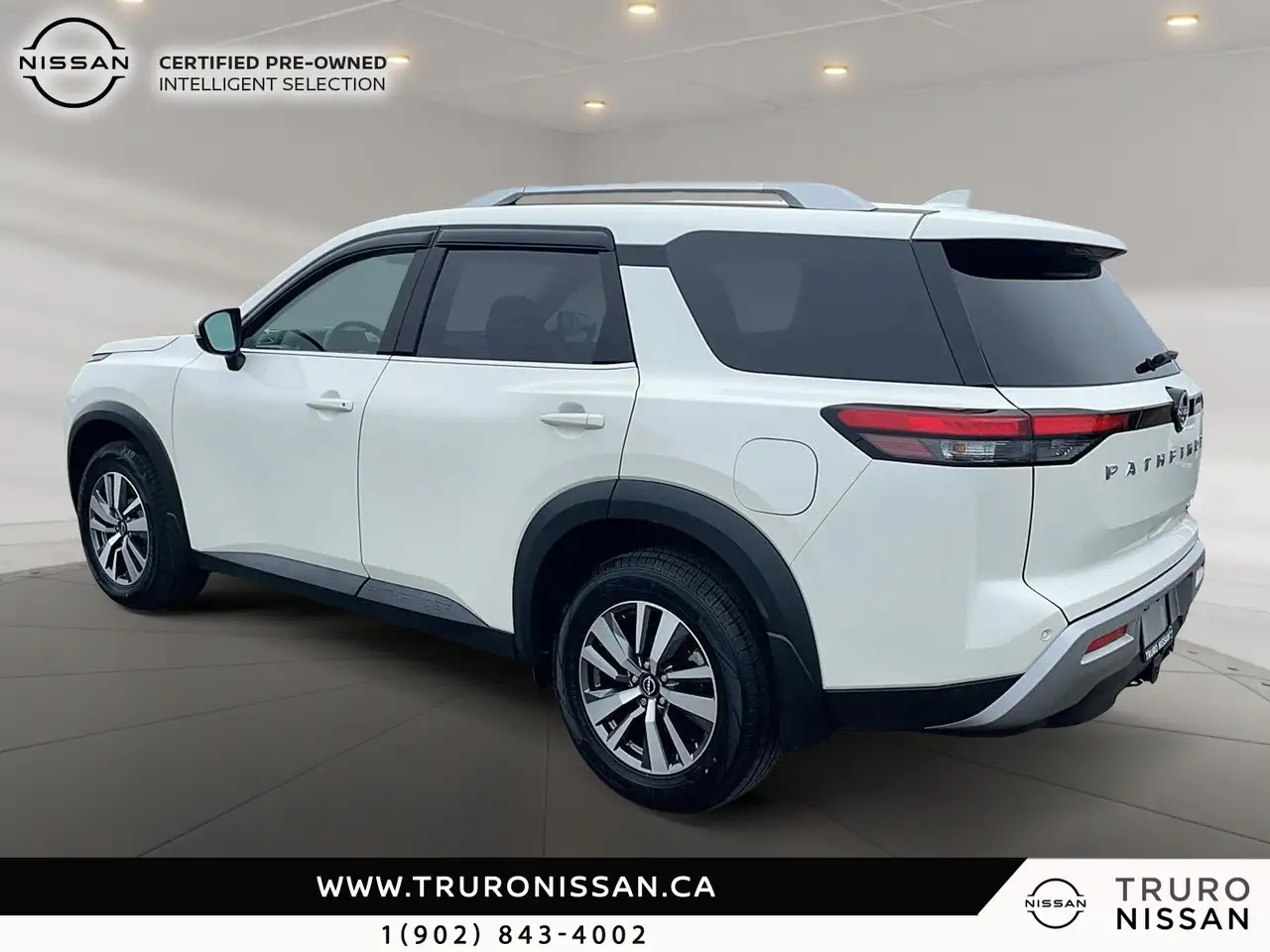 Nissan Pathfinder снимка Nissan Pathfinder