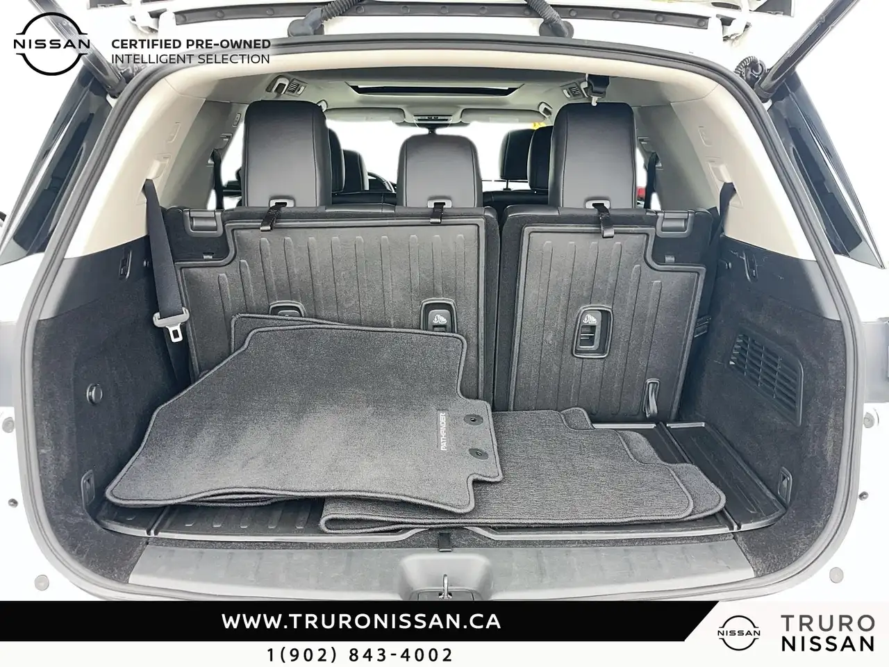 Nissan Pathfinder снимка Nissan Pathfinder