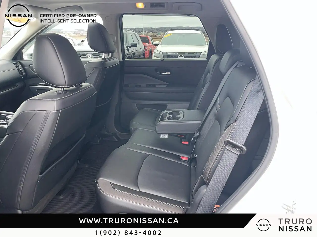 Nissan Pathfinder снимка Nissan Pathfinder