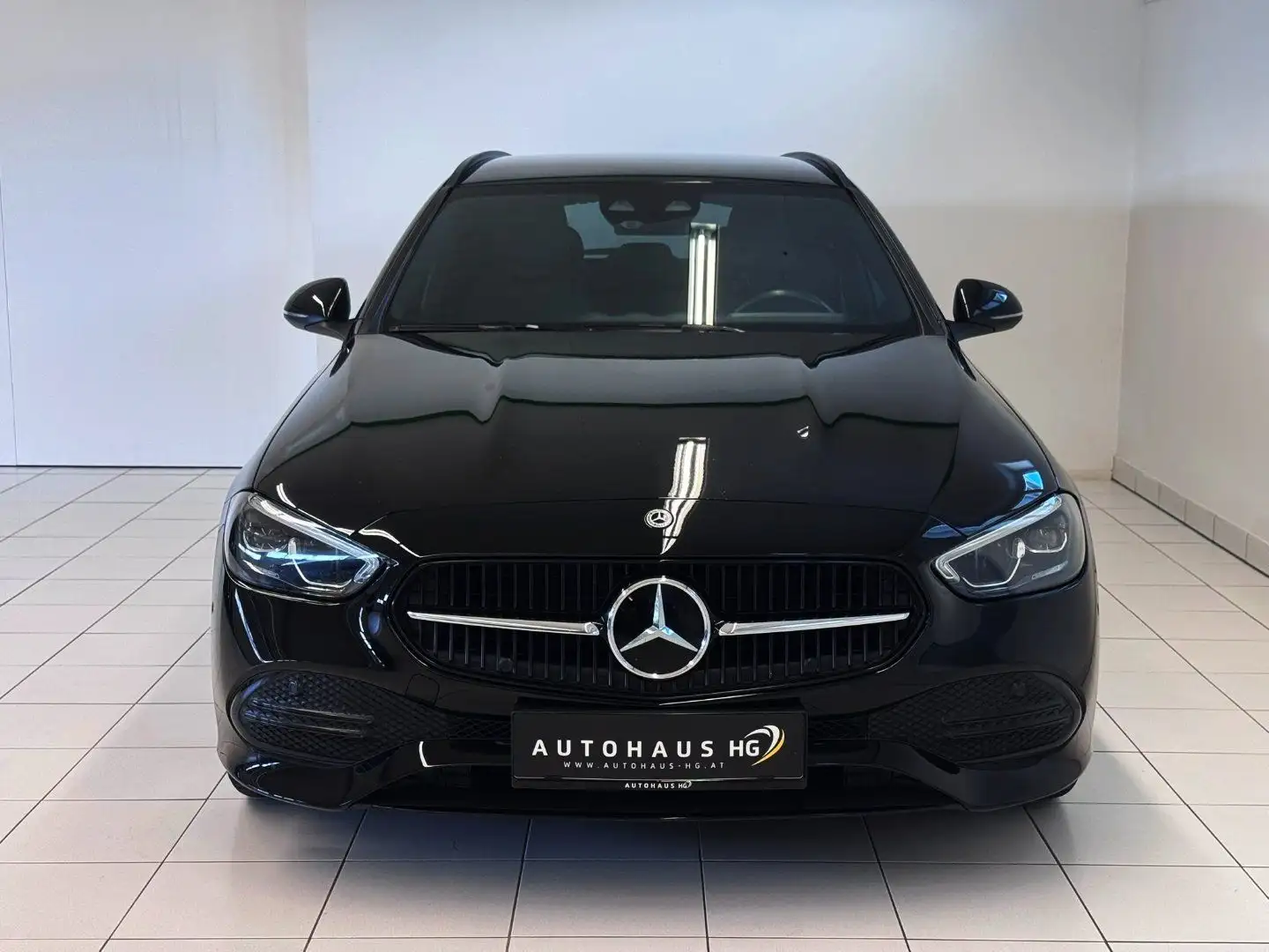 Mercedes-Benz C 200 C-Klasse C 200 d Avantgarde*1.BESITZ*AHK*DISTRONI Schwarz - 2