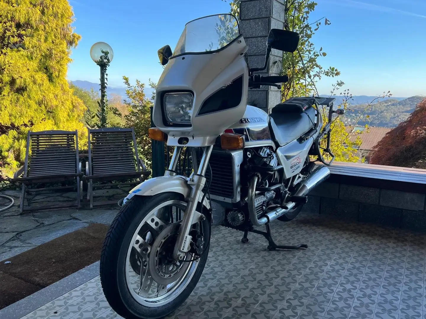 Honda CX 650 Weiß - 1