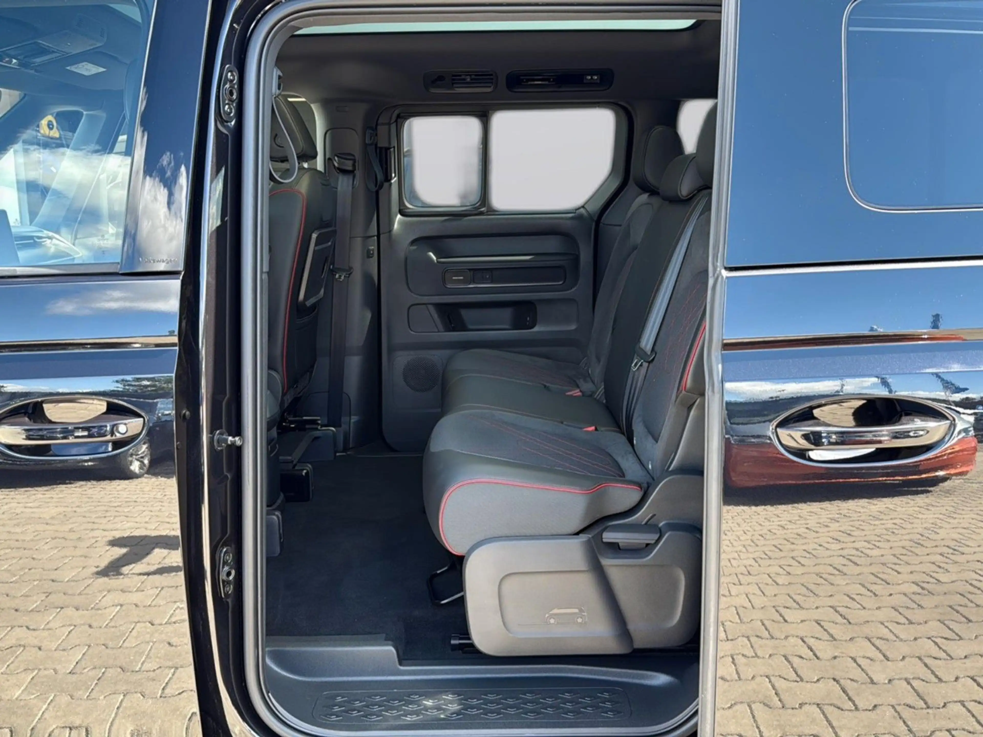 Volkswagen ID. Buzz GTX 4M PANO ACC H/K AHK HUD KZU 360° — photo 9