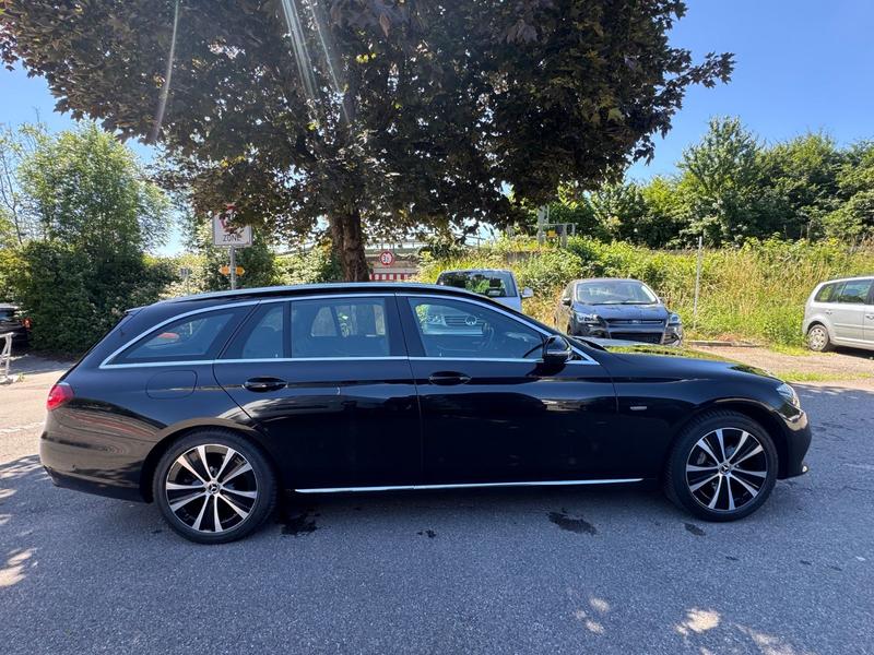 Mercedes-Benz E 400 E T-Modell 4Matic*MltibmLED*360KAM*PANO* — photo 6