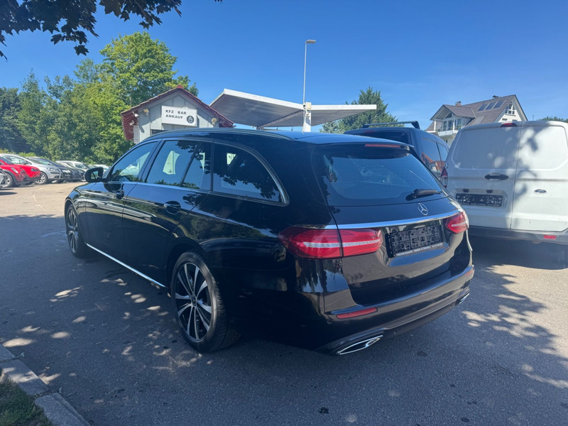 Mercedes-Benz E 400 E T-Modell 4Matic*MltibmLED*360KAM*PANO* — photo 3