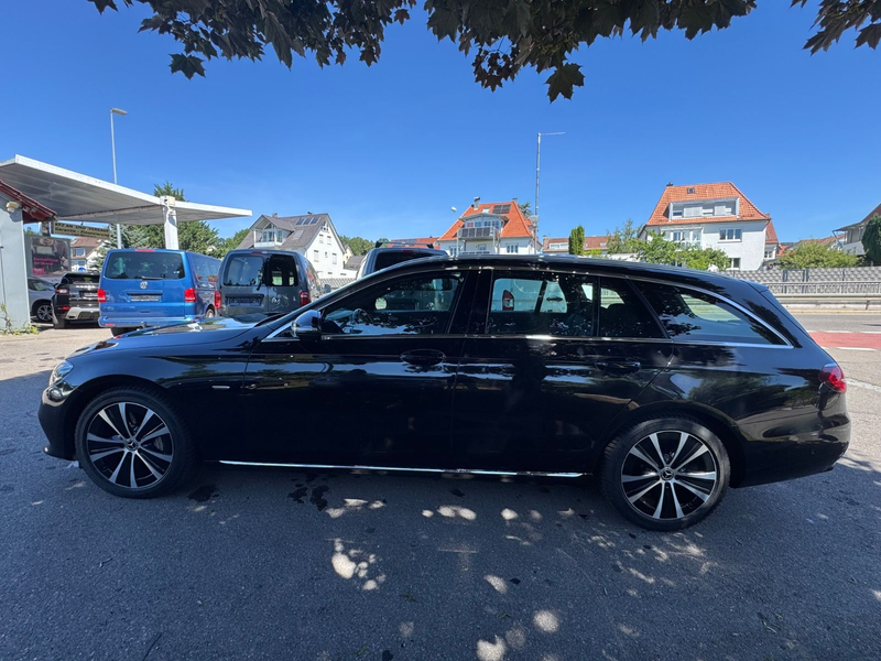 Mercedes-Benz E 400 E T-Modell 4Matic*MltibmLED*360KAM*PANO* — photo 2