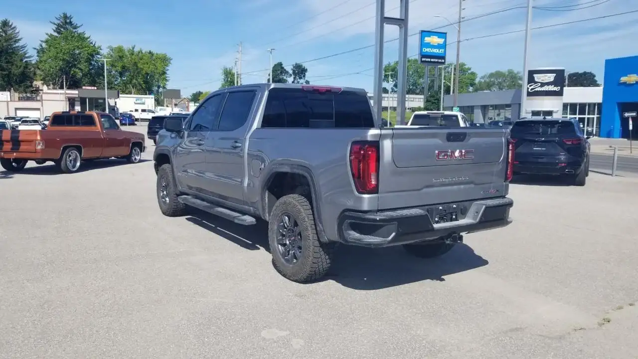 GMC Sierra 1500 снимка GMC Sierra 1500