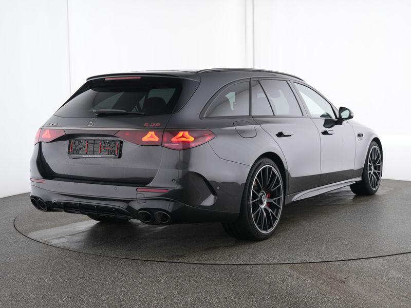 Mercedes-Benz E 53 AMG Estate 4MATIC+ — photo 3
