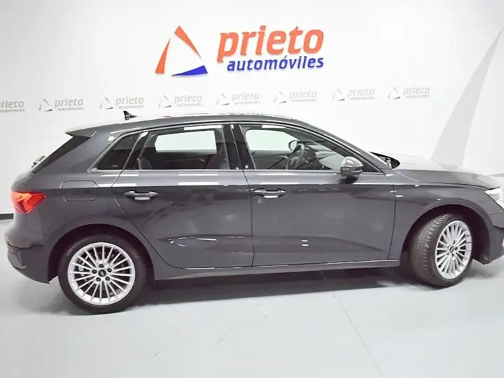 Audi A3 2022, foto 32