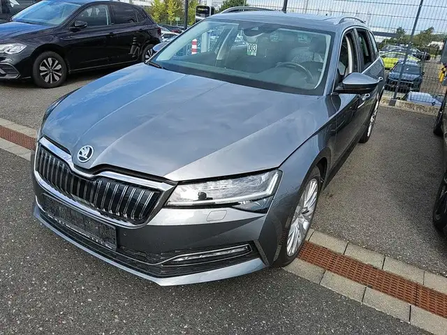 Skoda Superb Style iV/MATRIX/PANO/AHK/STANDH/ACC/SHZ