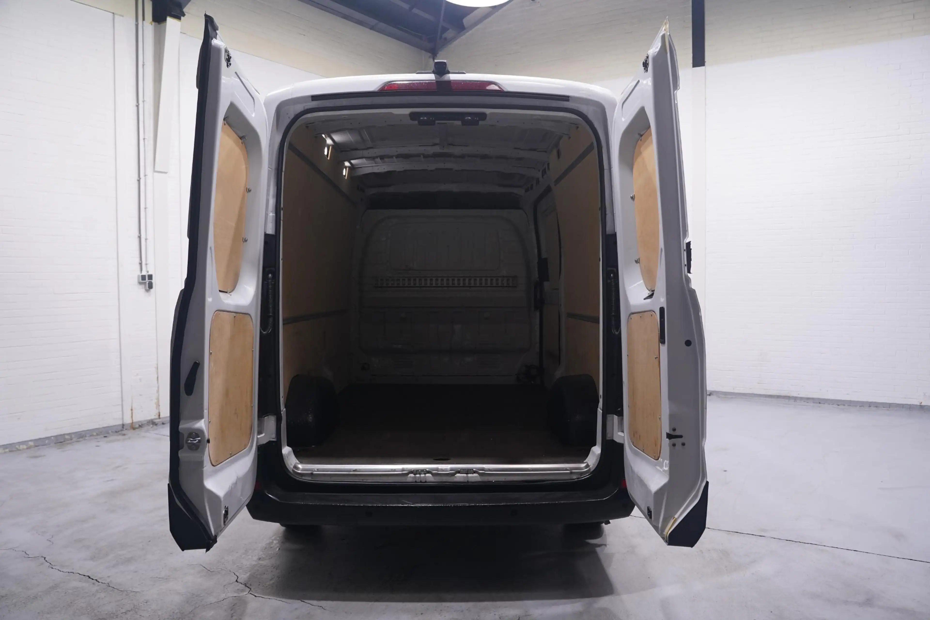 Maxus Deliver 9 2.0 CiT 148 pk L3H2 Airco, Apple Carplay Camera, C — photo 12